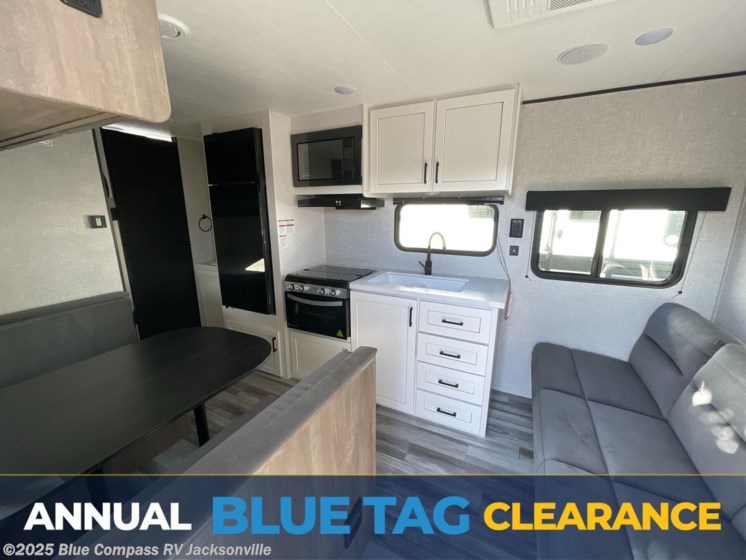 Email now about this 2025 Jayco Jay Flight SLX 260BH! New 2025 Jayco Jay Flight SLX 260BH available in Jacksonville, Florida