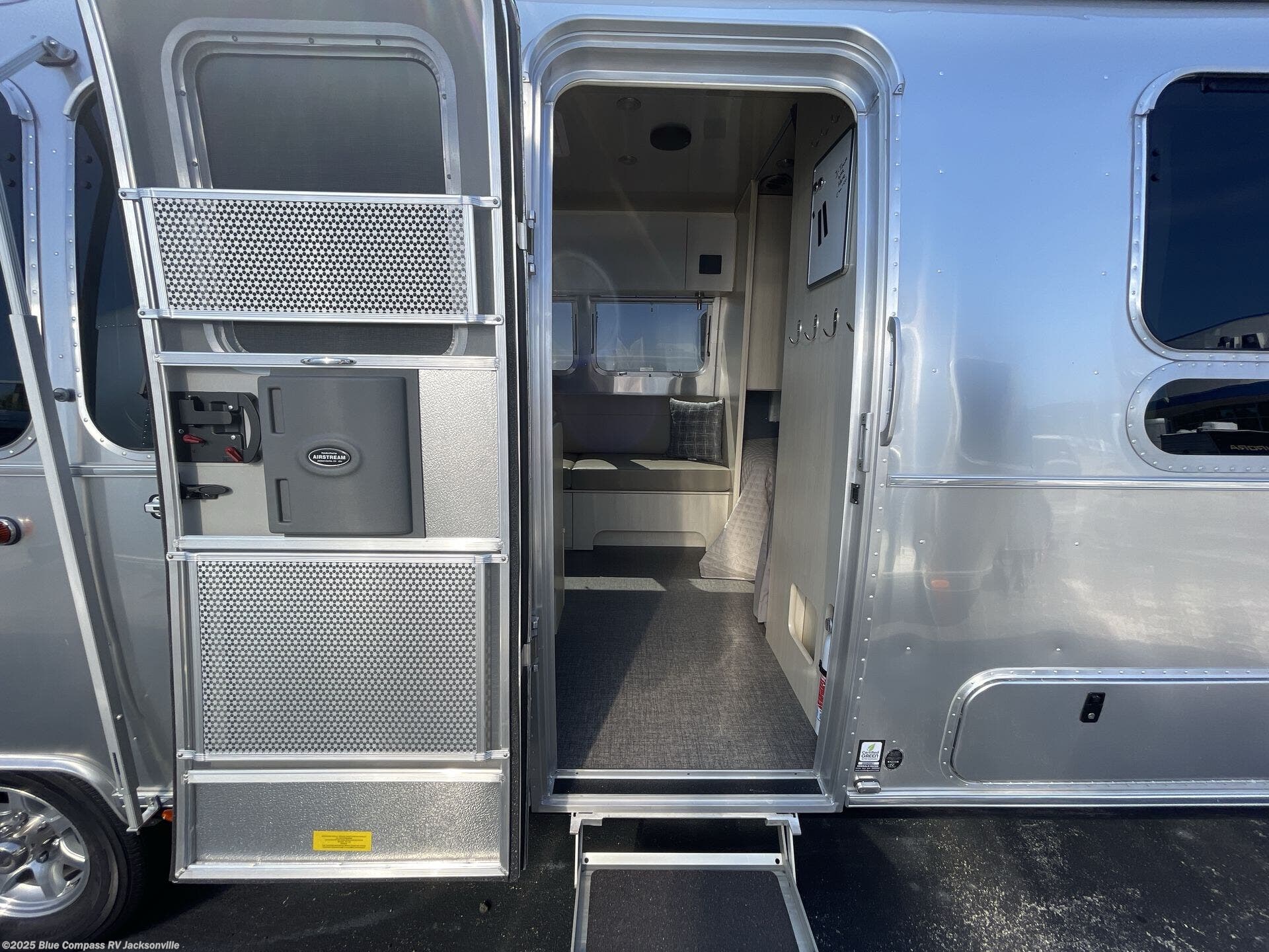 Contact us now about this 2025 Airstream Flying Cloud 30FB Bunk! 2025 Flying Cloud 30FB Bunk by Airstream from Blue Compass RV Jacksonville in Jacksonville, Florida