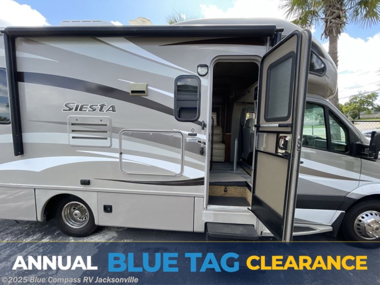 Email now about this 2014 Thor Motor Coach Siesta Sprinter 24ST! Used 2014 Thor Motor Coach Siesta Sprinter 24ST available in Jacksonville, Florida