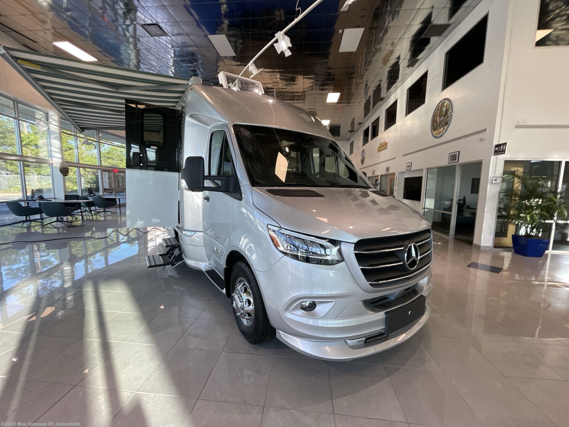Email now about this 2025 Airstream Atlas Tommy Bahama! Used 2025 Airstream Atlas Tommy Bahama available in Jacksonville, Florida