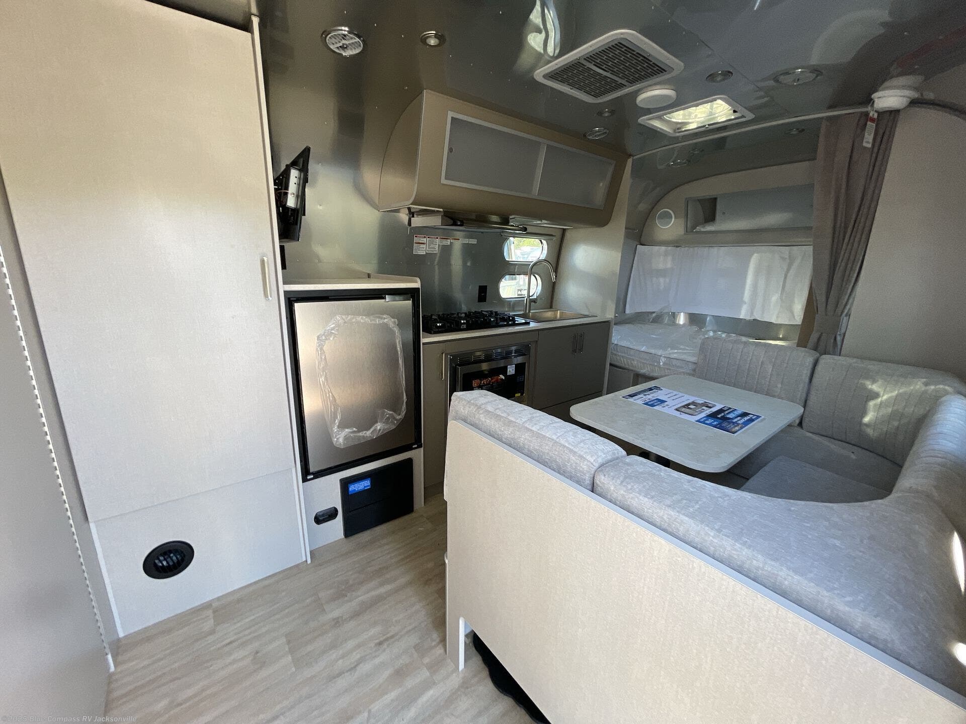 New 2026 Airstream Caravel 22FB available in Jacksonville, Florida