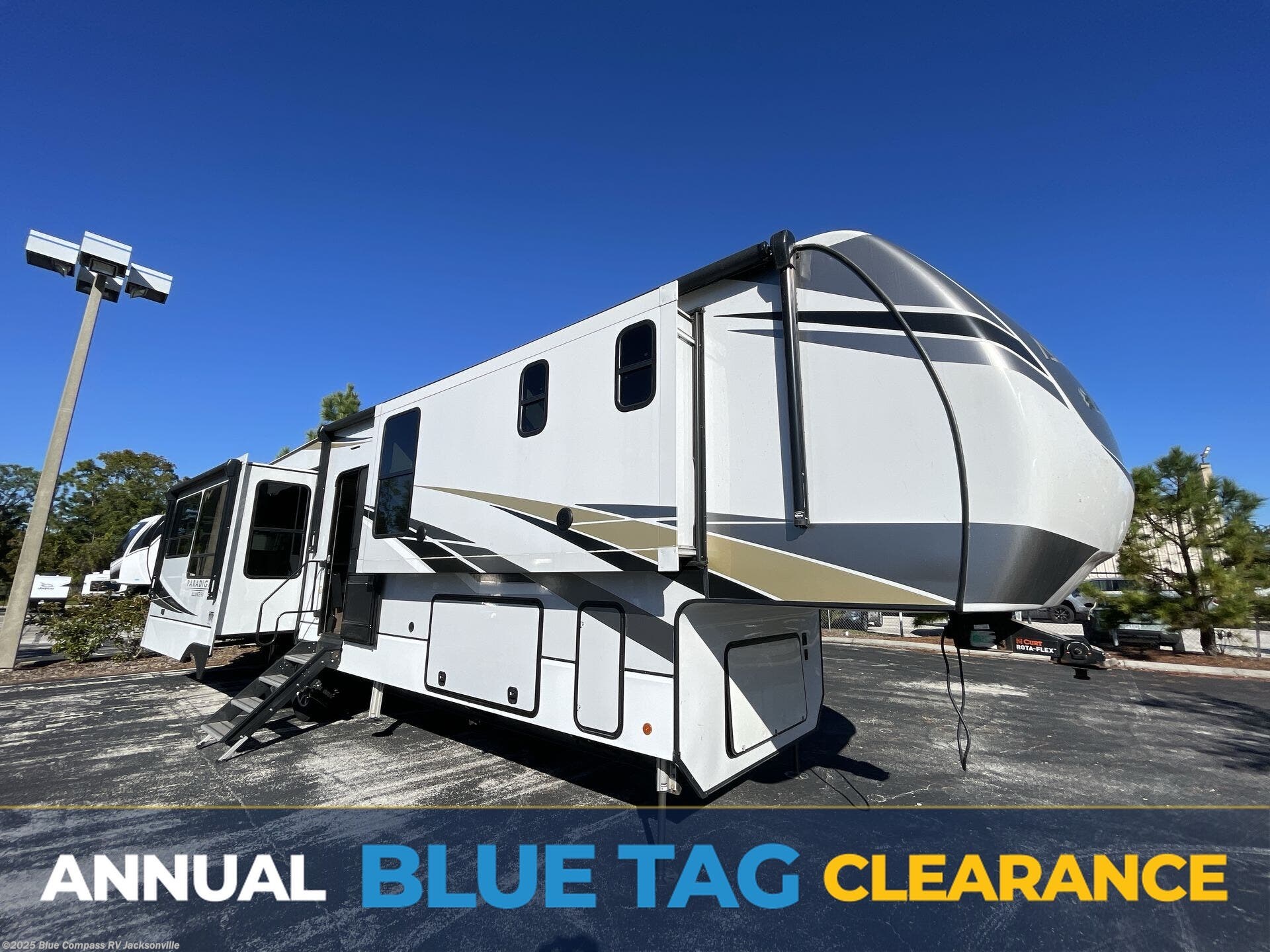 Email now about this 2022 Alliance RV Paradigm 370FB! Used 2022 Alliance RV Paradigm 370FB available in Jacksonville, Florida