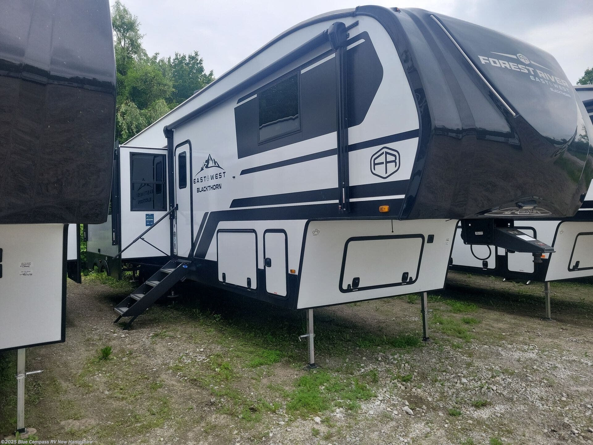 Contact us now about this 2025 East to West Blackthorn 3700BH-OK! 2025 Blackthorn 3700BH-OK by East to West from Blue Compass RV New Hampshire in Epsom, New Hampshire