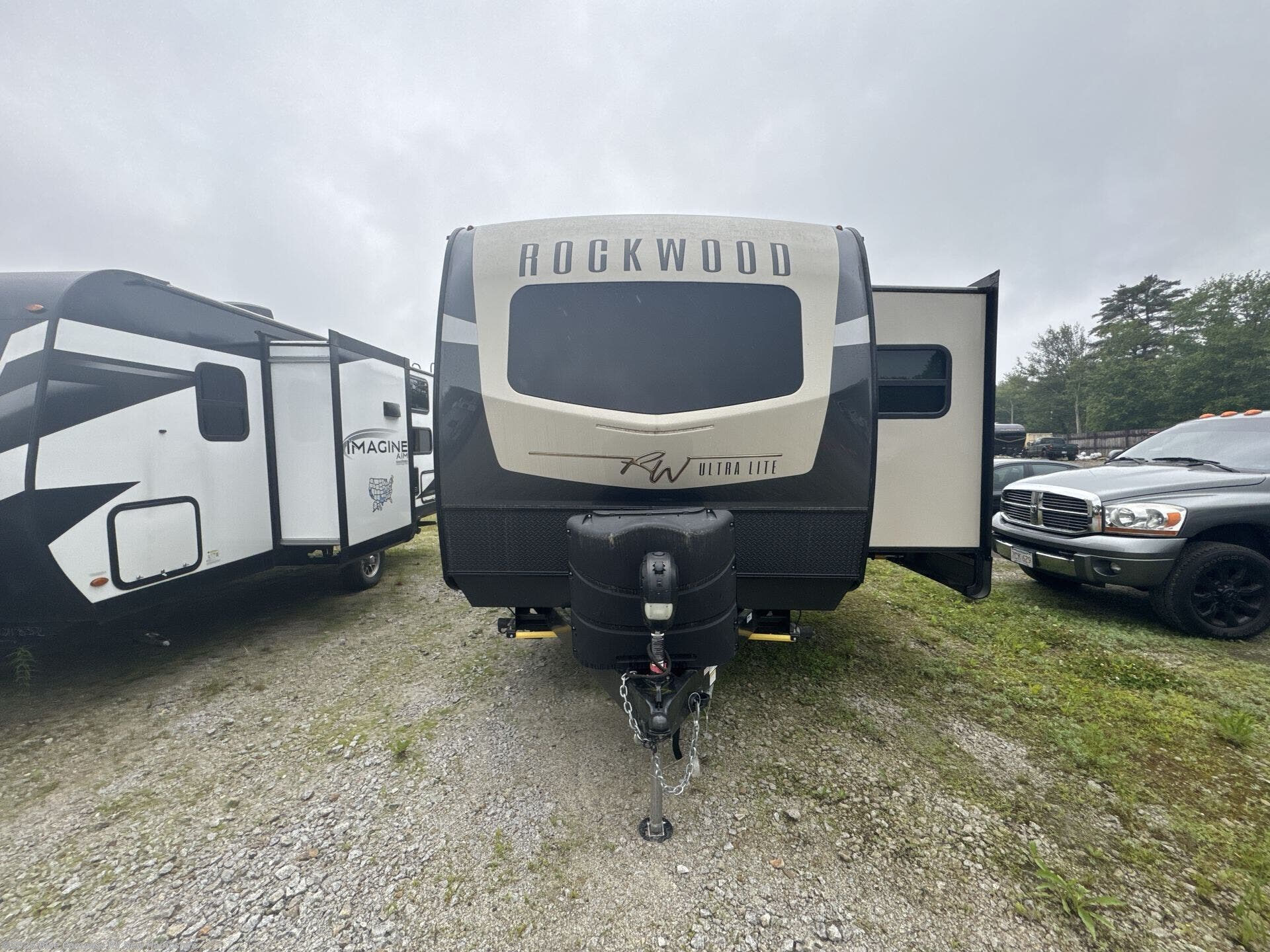 Contact us now about this 2022 Forest River Rockwood Ultra Lite 2720IK! 2022 Rockwood Ultra Lite 2720IK by Forest River from Blue Compass RV New Hampshire in Epsom, New Hampshire