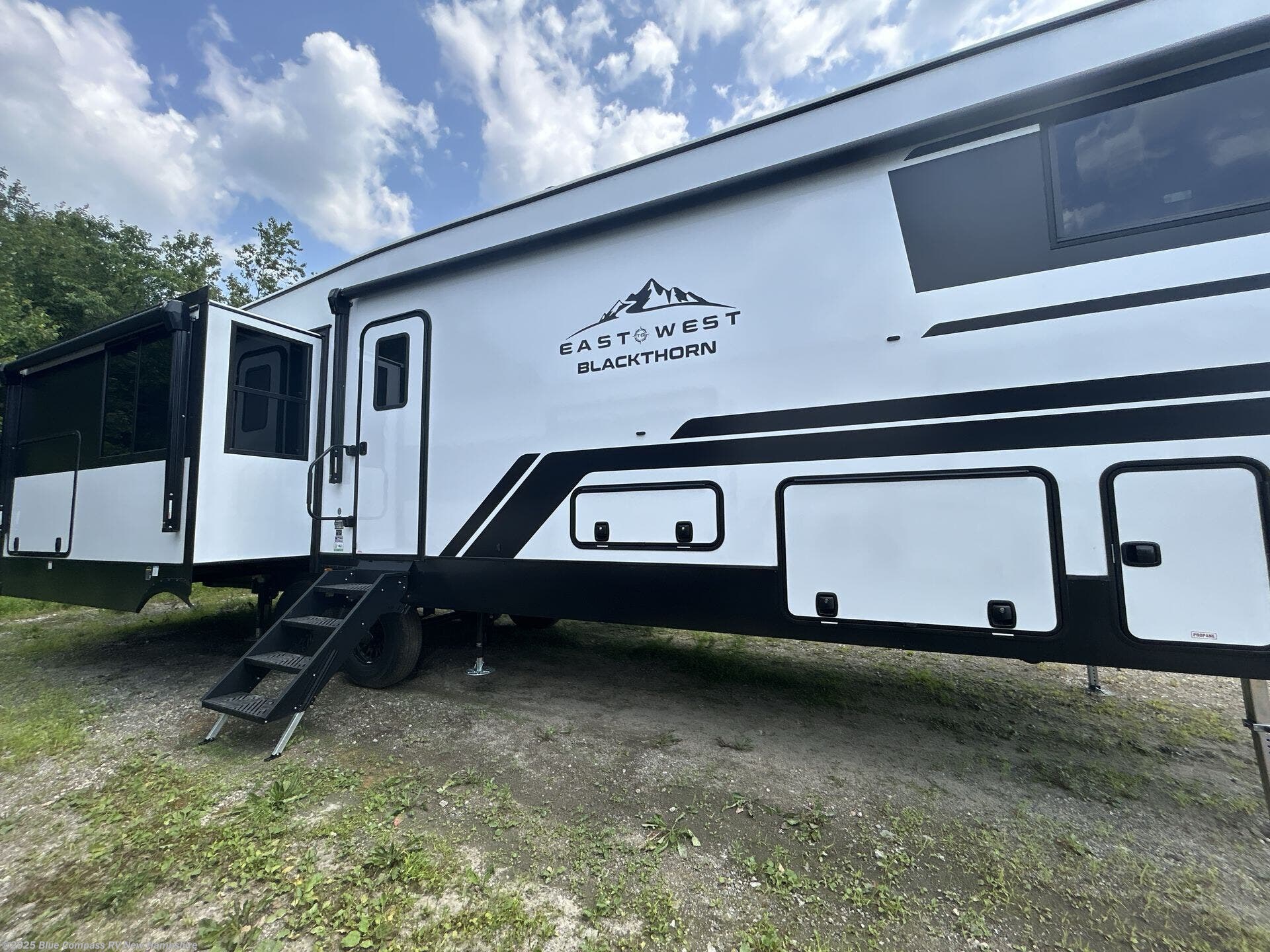 Contact us now about this 2026 East to West Blackthorn 3801MB-OK! 2026 Blackthorn 3801MB-OK by East to West from Blue Compass RV New Hampshire in Epsom, New Hampshire