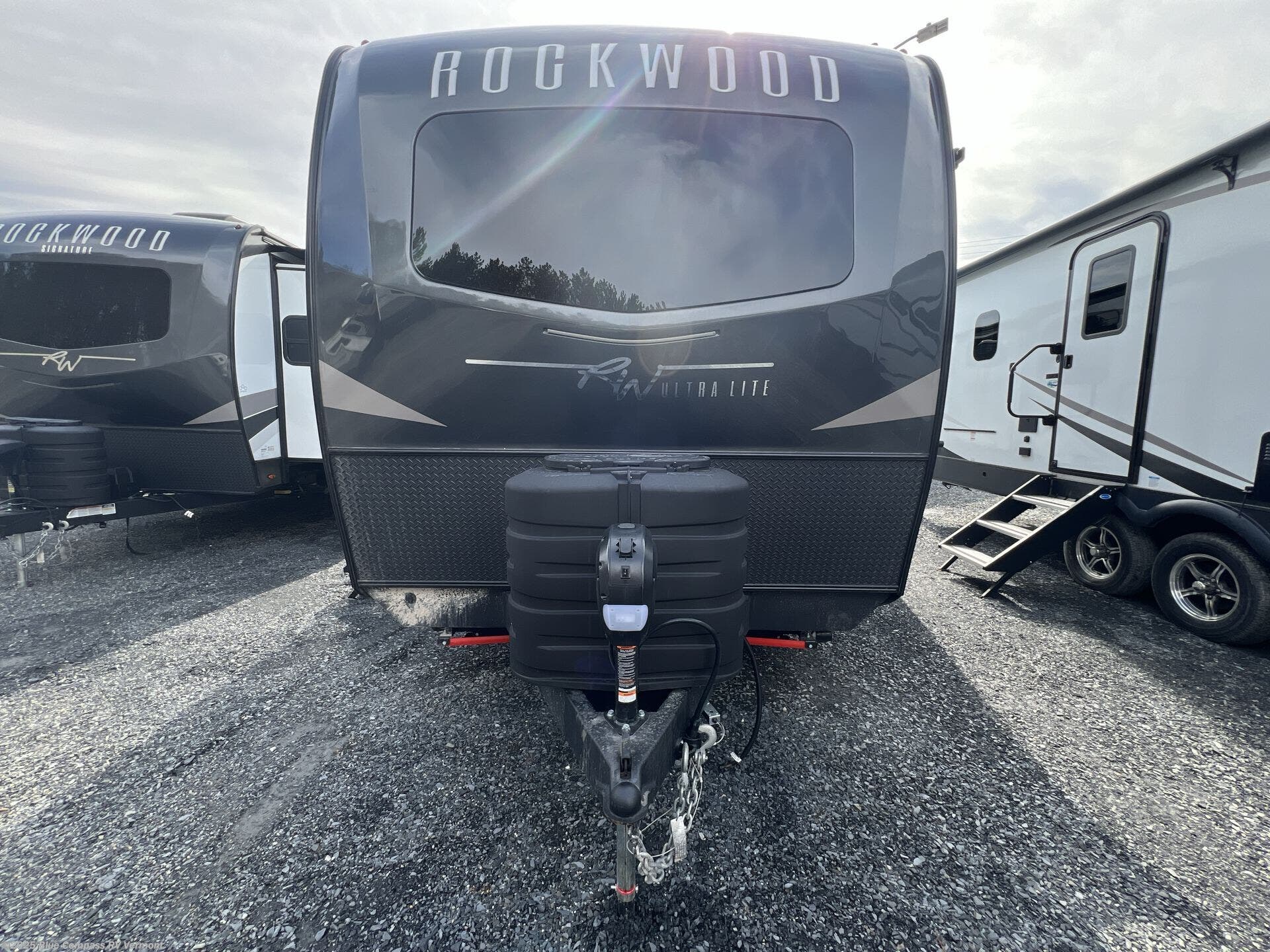 Email now about this 2025 Forest River Rockwood Ultra Lite 2616BH! New 2025 Forest River Rockwood Ultra Lite 2616BH available in East Montpelier, Vermont
