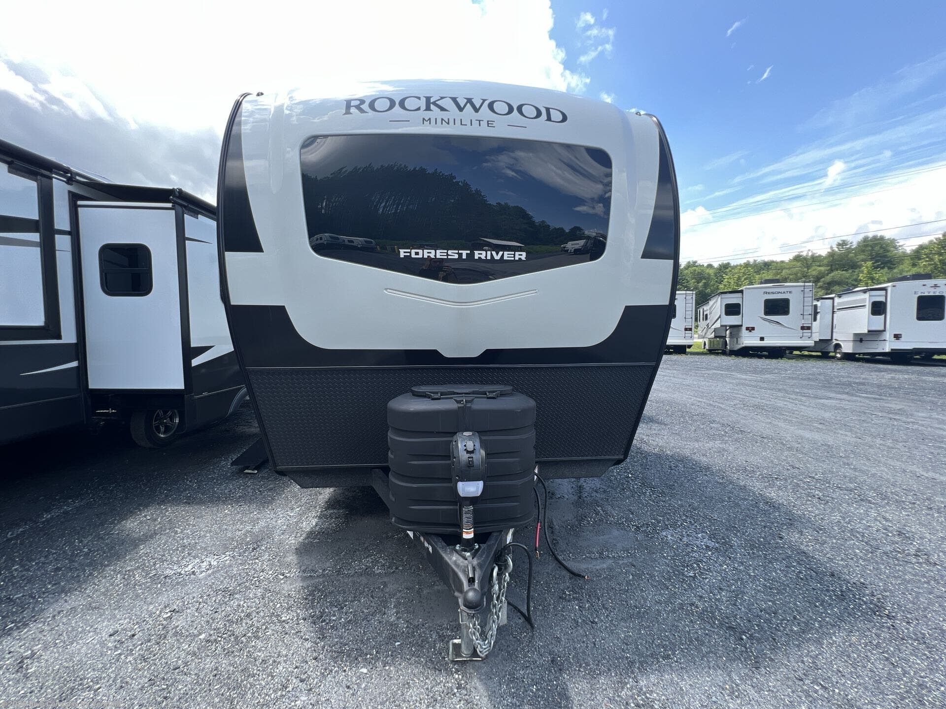 Email now about this 2026 Forest River Rockwood Mini Lite 2515S! New 2026 Forest River Rockwood Mini Lite 2515S available in East Montpelier, Vermont