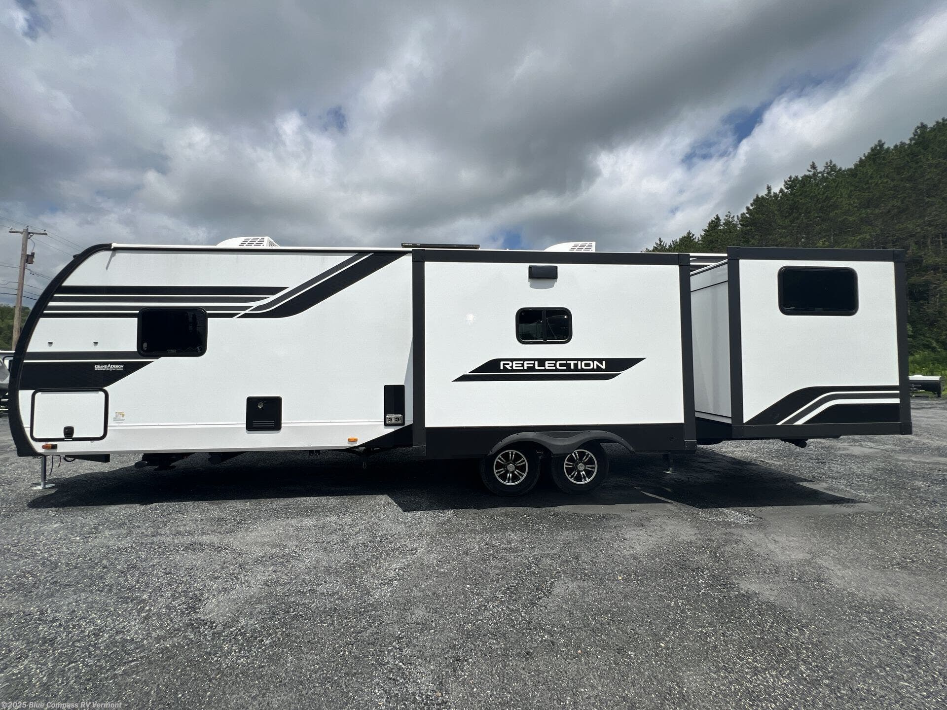 New 2026 Grand Design Reflection 312BHTS available in East Montpelier, Vermont