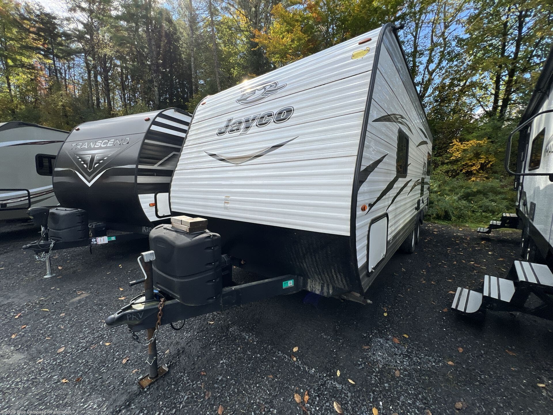 Contact us now about this 2018 Jayco Jay Flight SLX 8 212QB! 2018 Jay Flight SLX 8 212QB by Jayco from Blue Compass RV Vermont in East Montpelier, Vermont