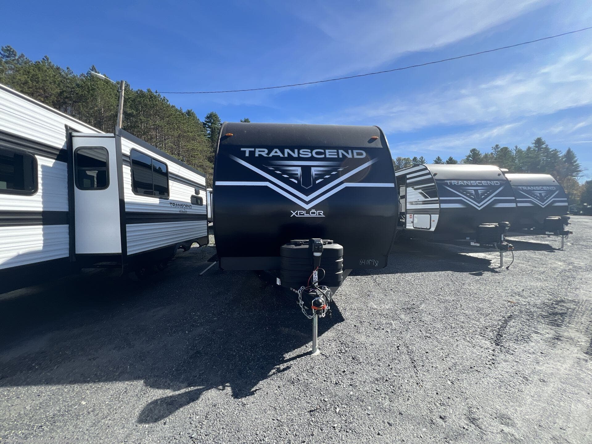 Email now about this 2026 Grand Design Transcend Xplor 27DBX! New 2026 Grand Design Transcend Xplor 27DBX available in East Montpelier, Vermont