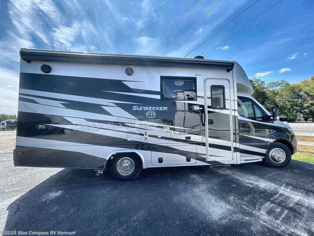 New 2026 Forest River Sunseeker MBS 2400BDS available in East Montpelier, Vermont