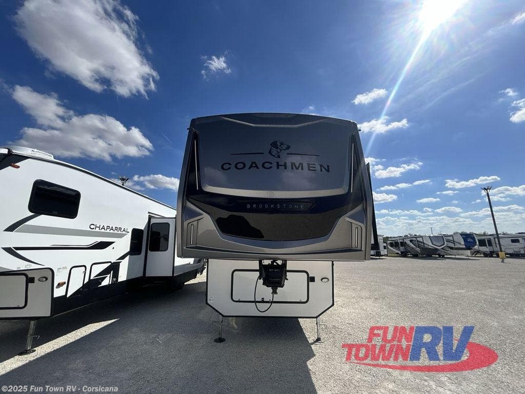 Contact us now about this 2025 Coachmen Brookstone 370RLLO! 2025 Brookstone 370RLLO by Coachmen from Fun Town RV - Corsicana in Corsicana, Texas
