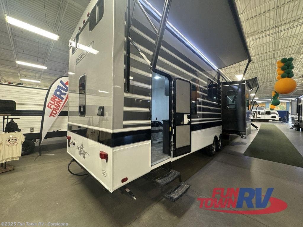 Contact us now about this 2025 Redwood RV Regency 3881FKL! 2025 Regency 3881FKL by Redwood RV from Fun Town RV - Corsicana in Corsicana, Texas