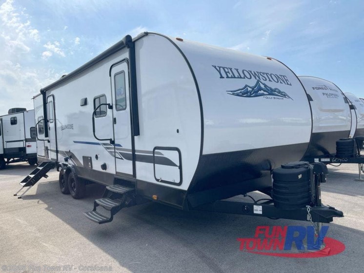 Email now about this 2025 Gulf Stream Yellowstone Ranch Edition 27BHS! New 2025 Gulf Stream Yellowstone Ranch Edition 27BHS available in Corsicana, Texas
