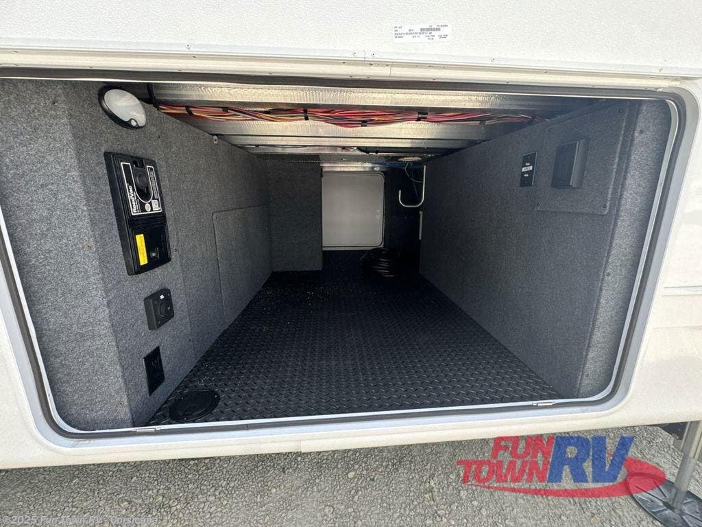 New 2026 Jayco North Point 381CKRE available in Corsicana, Texas