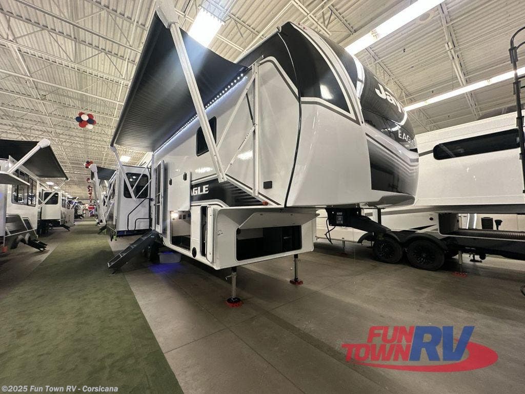 Email now about this 2026 Jayco Eagle 321RSTS! New 2026 Jayco Eagle 321RSTS available in Corsicana, Texas