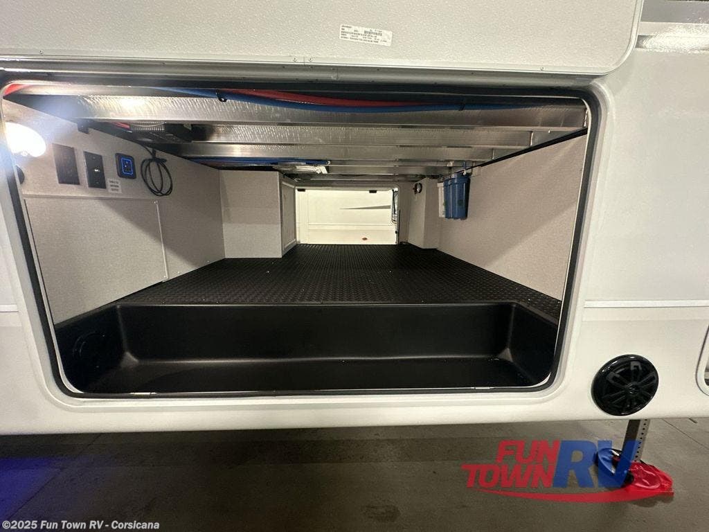 Contact us now about this 2026 Jayco Eagle 321RSTS! 2026 Eagle 321RSTS by Jayco from Fun Town RV - Corsicana in Corsicana, Texas