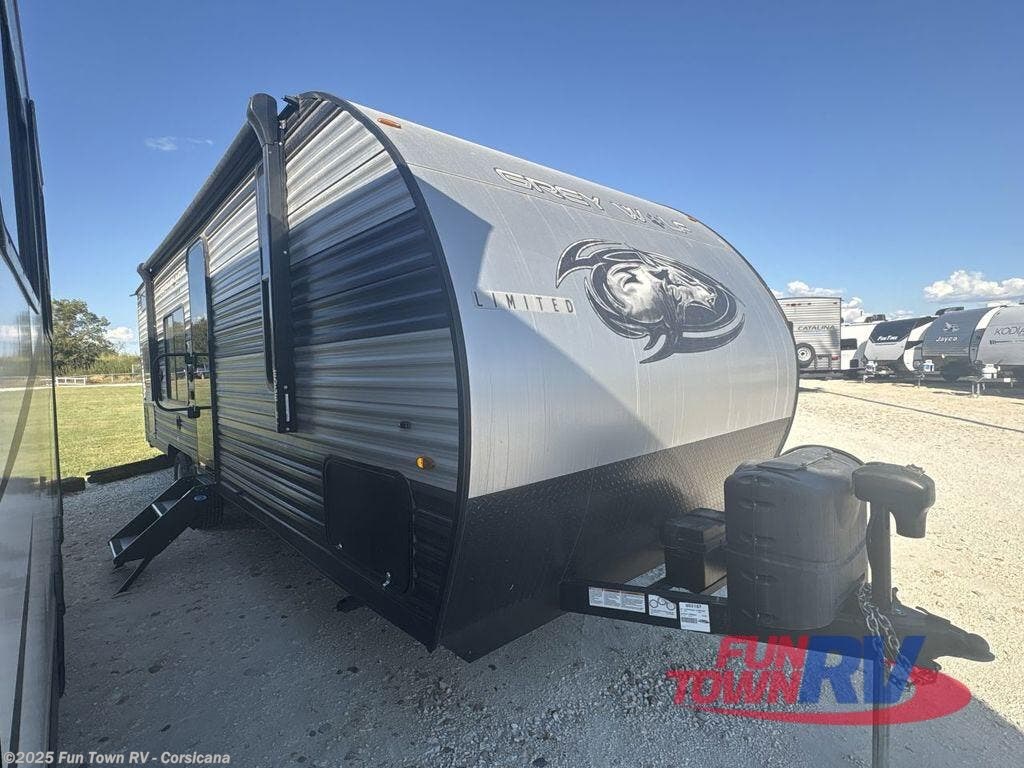 Email now about this 2022 Forest River Cherokee Grey Wolf 26DJSE! Used 2022 Forest River Cherokee Grey Wolf 26DJSE available in Corsicana, Texas