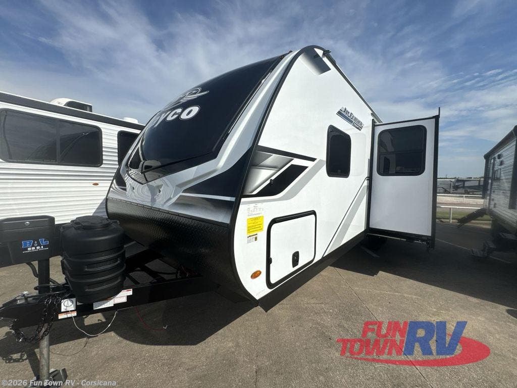 Contact us now about this 2026 Jayco Jay Feather 25RB! 2026 Jay Feather 25RB by Jayco from Fun Town RV - Corsicana in Corsicana, Texas