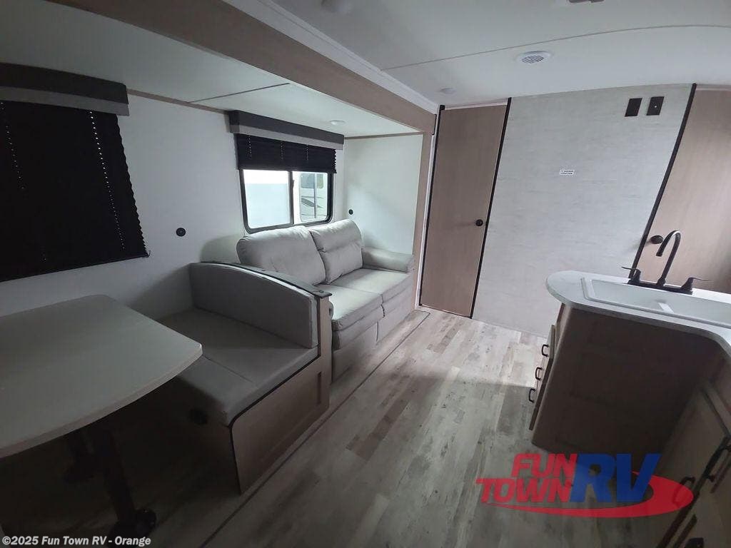 New 2026 Gulf Stream Yellowstone Cruiser 269BH available in Orange, Texas