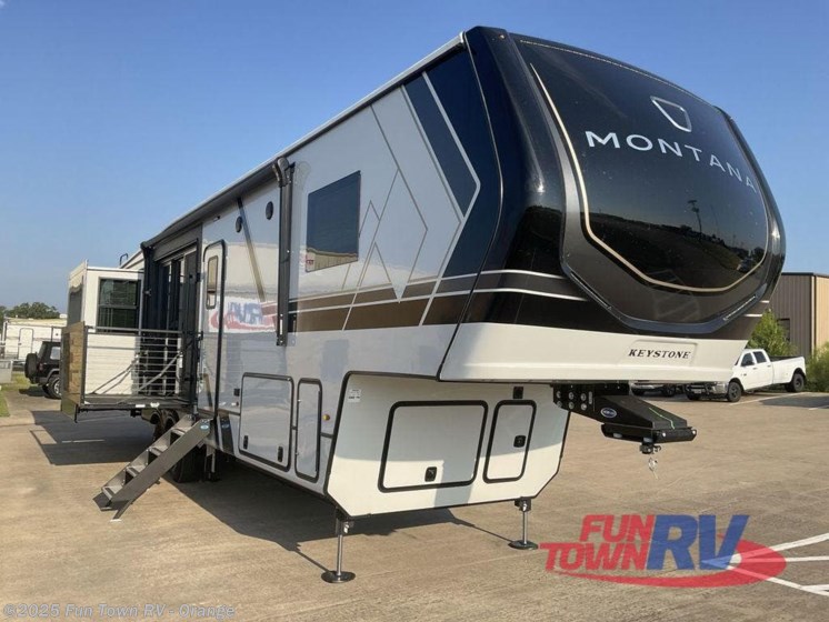 Email now about this 2026 Keystone Montana 3532SP! New 2026 Keystone Montana 3532SP available in Orange, Texas