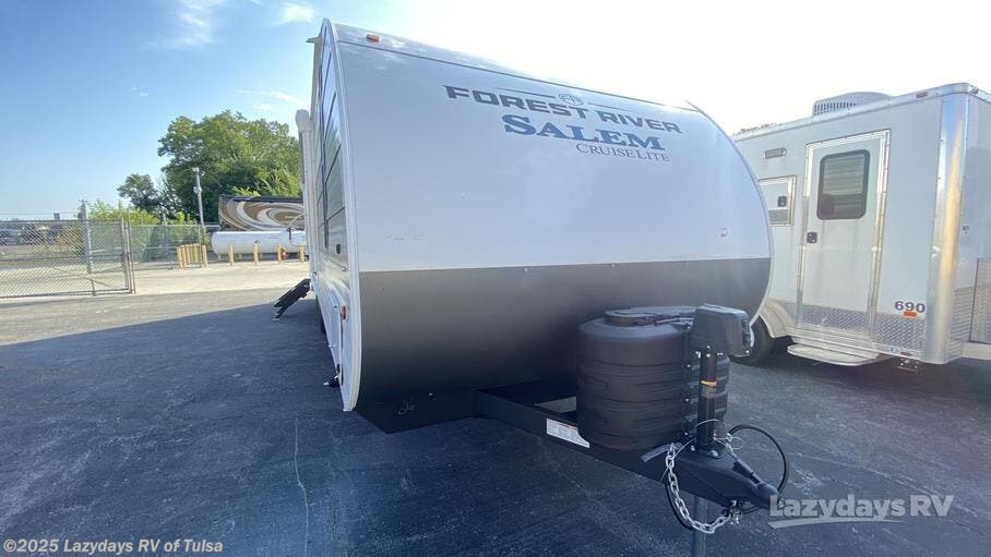 Email now about this 2025 Forest River Salem Cruise Lite 26ICE! New 2025 Forest River Salem Cruise Lite 26ICE available in Claremore, Oklahoma
