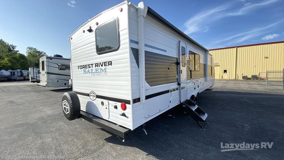 Contact us now about this 2025 Forest River Salem Cruise Lite 26ICE! 2025 Salem Cruise Lite 26ICE by Forest River from Lazydays RV of Tulsa in Claremore, Oklahoma