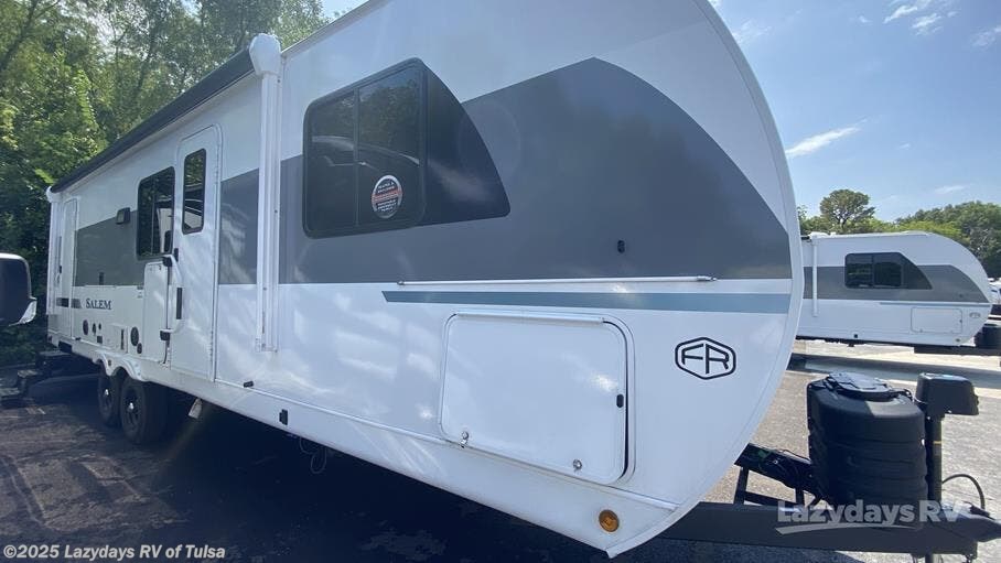 Call now about this 2025 Forest River Salem 26DBUDX! 2025 Forest River Salem 26DBUDX - New Travel Trailer For Sale by Lazydays RV of Tulsa in Claremore, Oklahoma