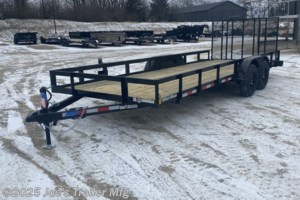 2025 Triple Crown Utility UHD7X18TG