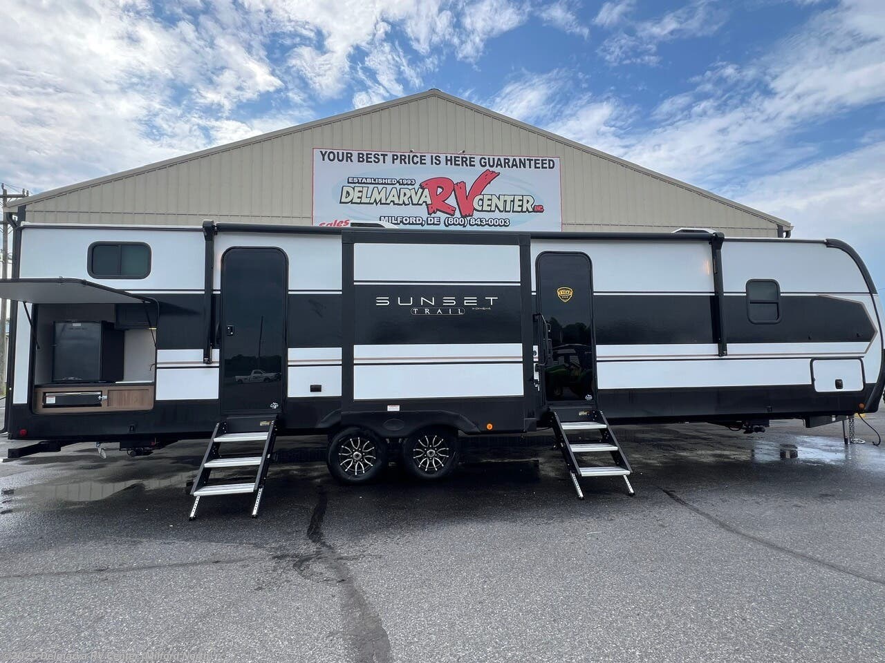 Email now about this 2026 CrossRoads Sunset Trail SS331BH! New 2026 CrossRoads Sunset Trail SS331BH available in Milford North, Delaware