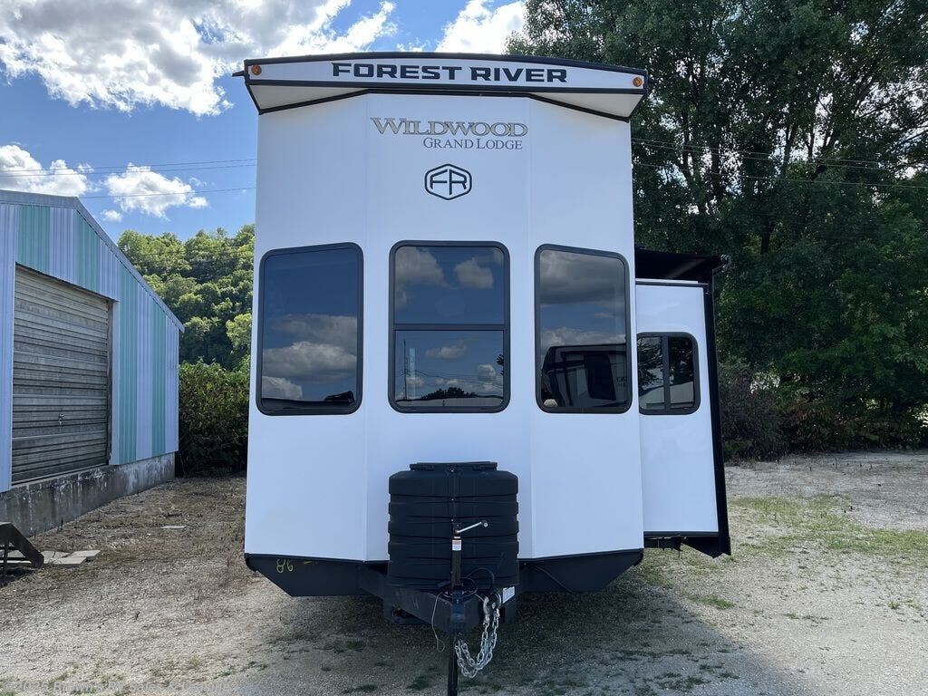 Call now about this 2025 Forest River 44 View! 2025 Forest River 44 View - New Park Model For Sale by Brown's RV Sales & Leasing in Guttenberg, Iowa