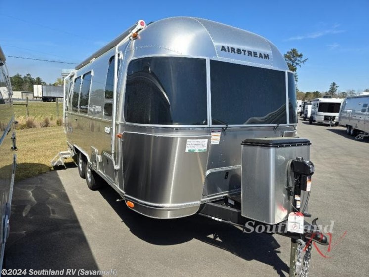 New 2024 Airstream Flying Cloud 23FB Twin available in Savannah, Georgia