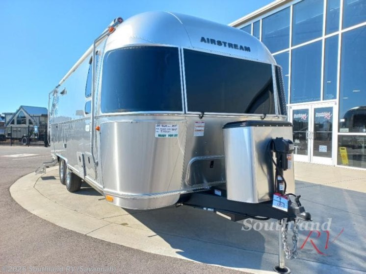 Email now about this 2025 Airstream Flying Cloud 25FB Twin! New 2025 Airstream Flying Cloud 25FB Twin available in Savannah, Georgia
