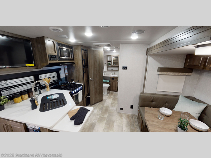 Email now about this 2023 Forest River Flagstaff Micro Lite 25BDS! Used 2023 Forest River Flagstaff Micro Lite 25BDS available in Savannah, Georgia