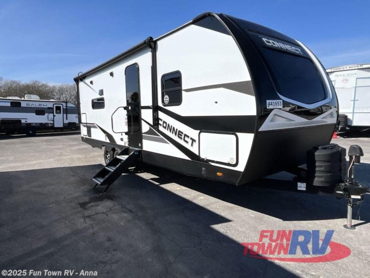 Email now about this 2025 K-Z Connect C241RLK! New 2025 K-Z Connect C241RLK available in Anna, Illinois