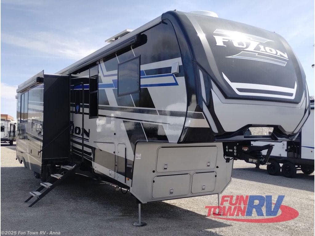Email now about this 2025 Keystone Fuzion 442! New 2025 Keystone Fuzion 442 available in Anna, Illinois
