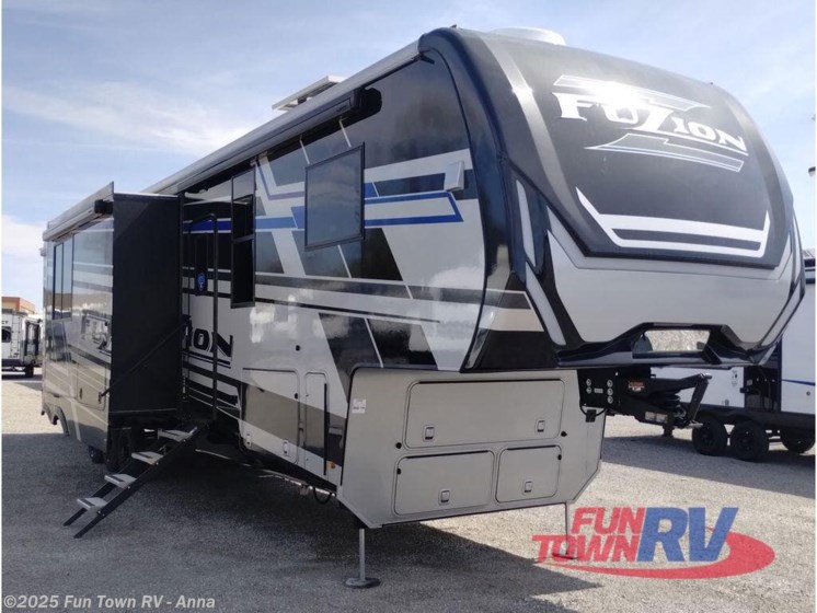Email now about this 2025 Keystone Fuzion 442! New 2025 Keystone Fuzion 442 available in Anna, Illinois