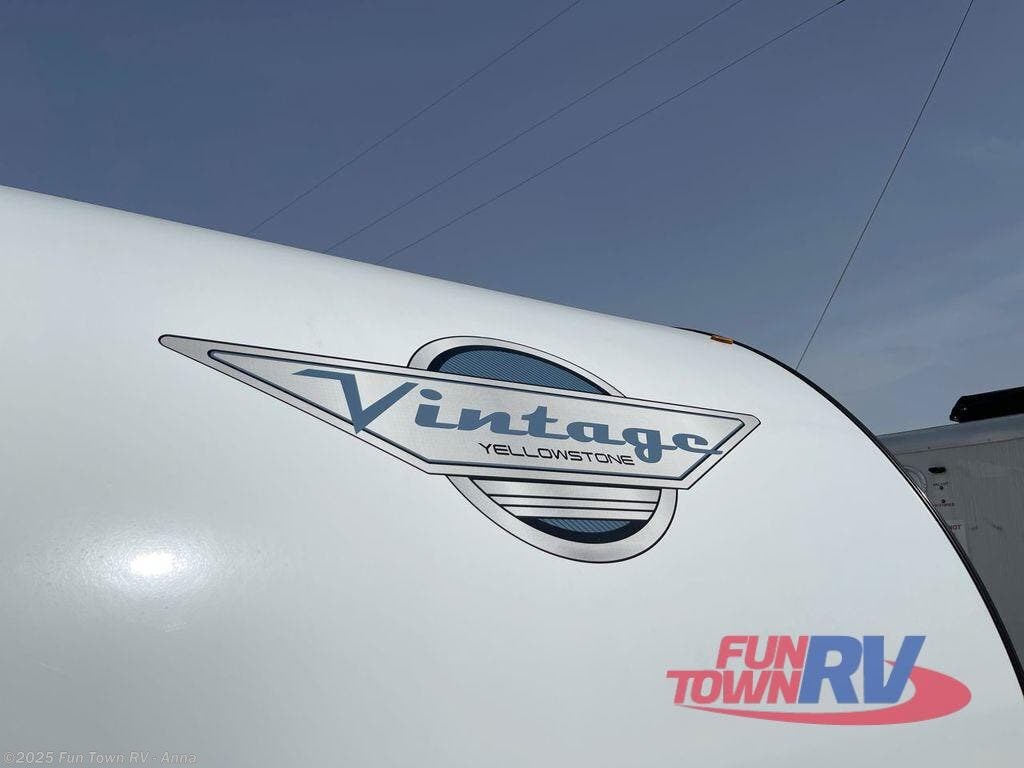 Contact us now about this 2025 Gulf Stream Yellowstone Vintage 19ERD! 2025 Yellowstone Vintage 19ERD by Gulf Stream from Fun Town RV - Anna in Anna, Illinois