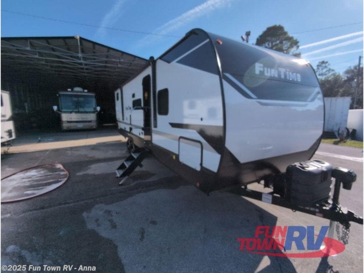 Email now about this 2026 CrossRoads Fun Time 28QB! New 2026 CrossRoads Fun Time 28QB available in Anna, Illinois