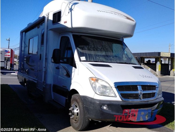 Email now about this 2007 Winnebago View 23H! Used 2007 Winnebago View 23H available in Anna, Illinois