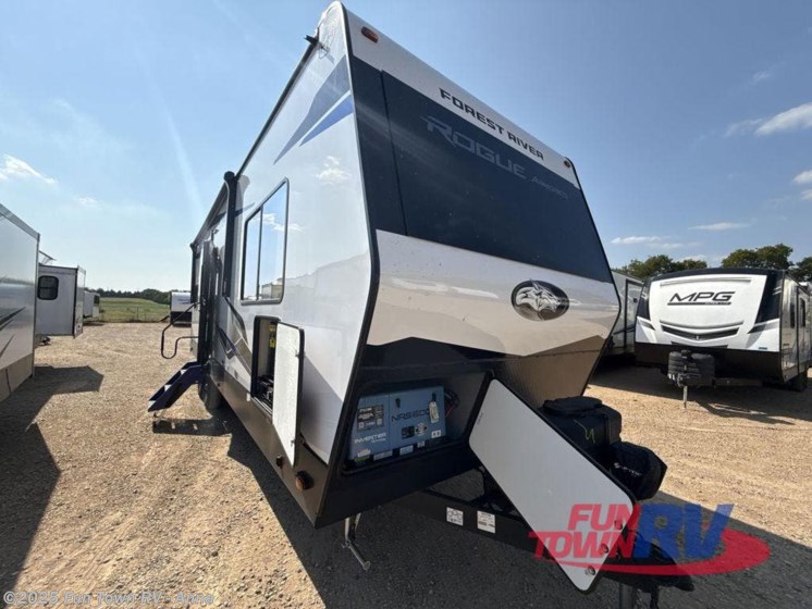 Email now about this 2026 Forest River Vengeance Rogue Armored 26L140! New 2026 Forest River Vengeance Rogue Armored 26L140 available in Anna, Illinois