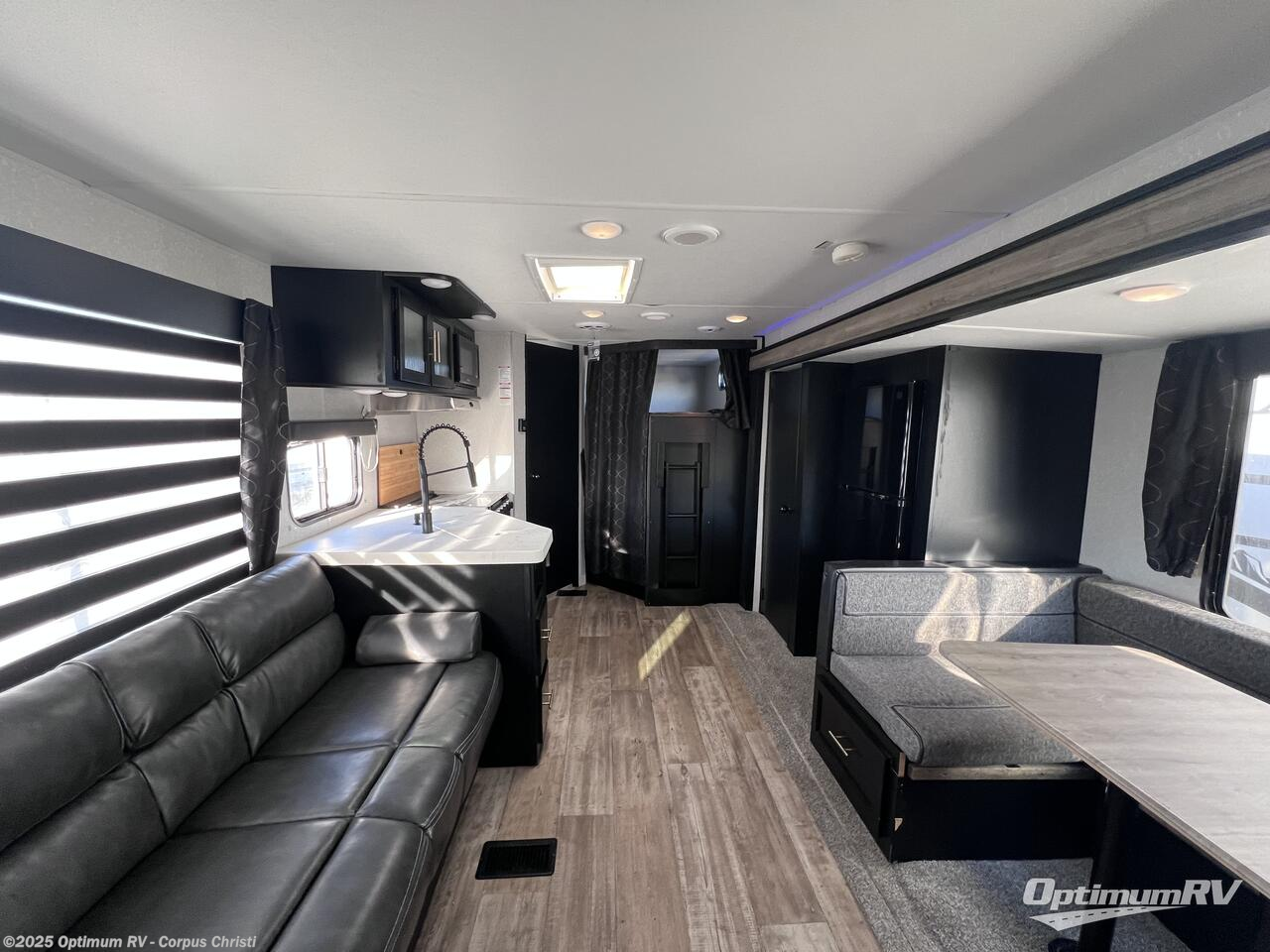 Contact us now about this 2022 Forest River Cherokee 274BRB! 2022 Cherokee 274BRB by Forest River from Optimum RV - Corpus Christi in Robstown, Texas