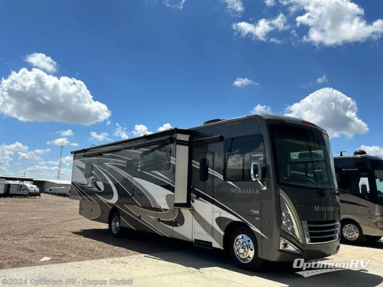 Used 2022 Thor Miramar 35.2 available in Robstown, Texas