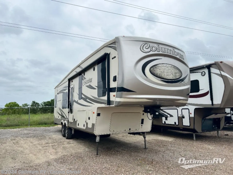 Used 2020 Palomino Columbus F298RL available in Robstown, Texas