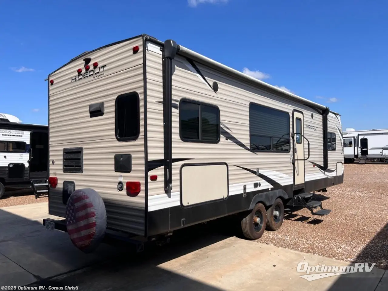 Call now about this 2018 Keystone Hideout 28RKS! 2018 Keystone Hideout 28RKS - Used Travel Trailer For Sale by Optimum RV - Corpus Christi in Robstown, Texas features Slideout, Awning