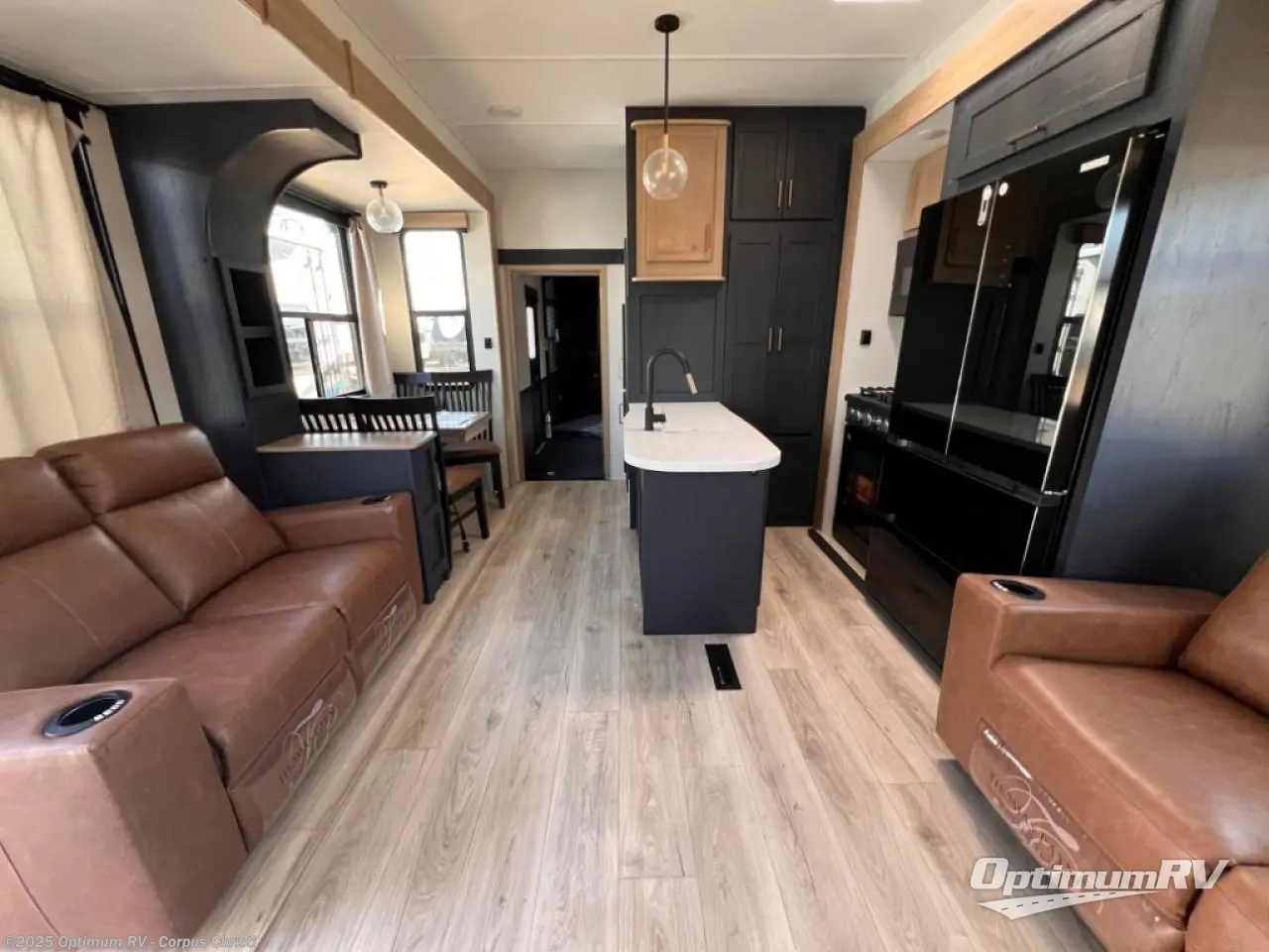 New 2025 Heartland Cyclone 4014C available in Robstown, Texas