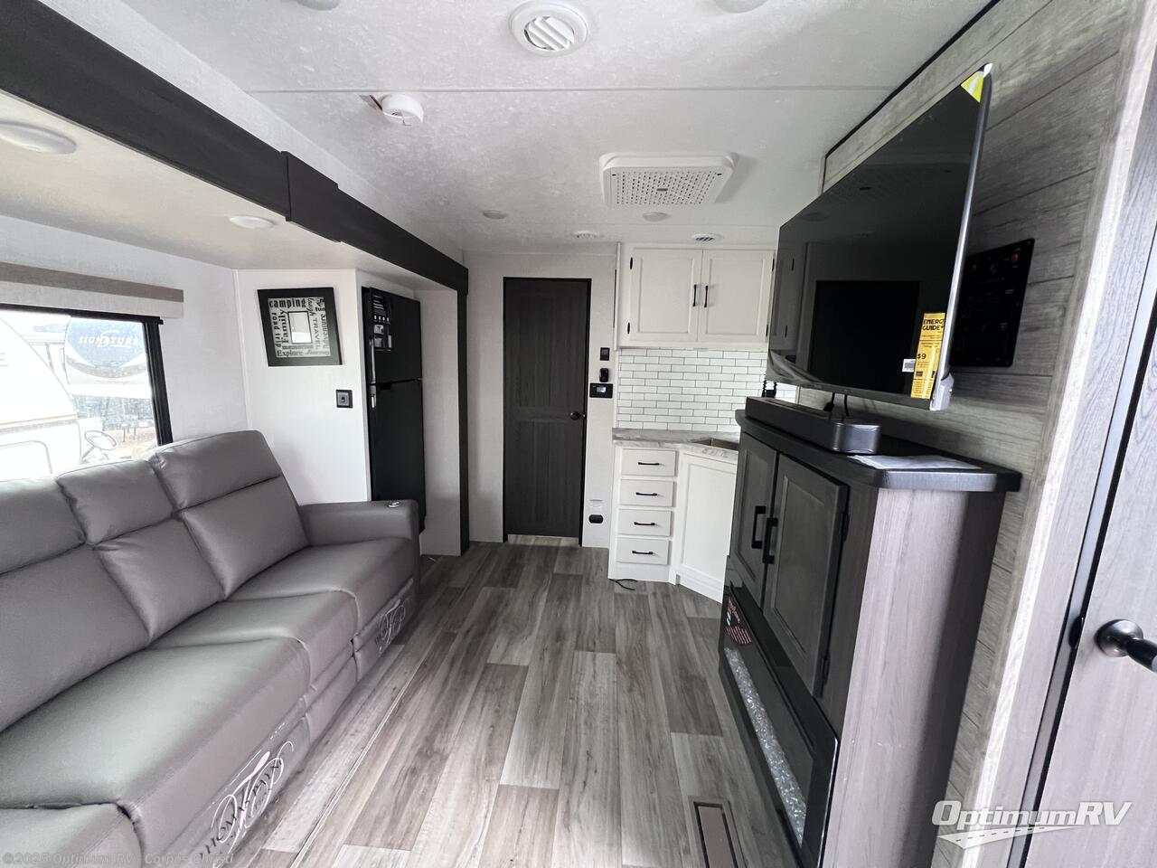 New 2025 Venture RV SportTrek ST261VBH available in Robstown, Texas