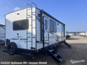 Call now about this 2025 East to West Alta 2375KRK! 2025 East to West Alta 2375KRK - New Travel Trailer For Sale by Optimum RV - Corpus Christi in Robstown, Texas features Slideout, Awning