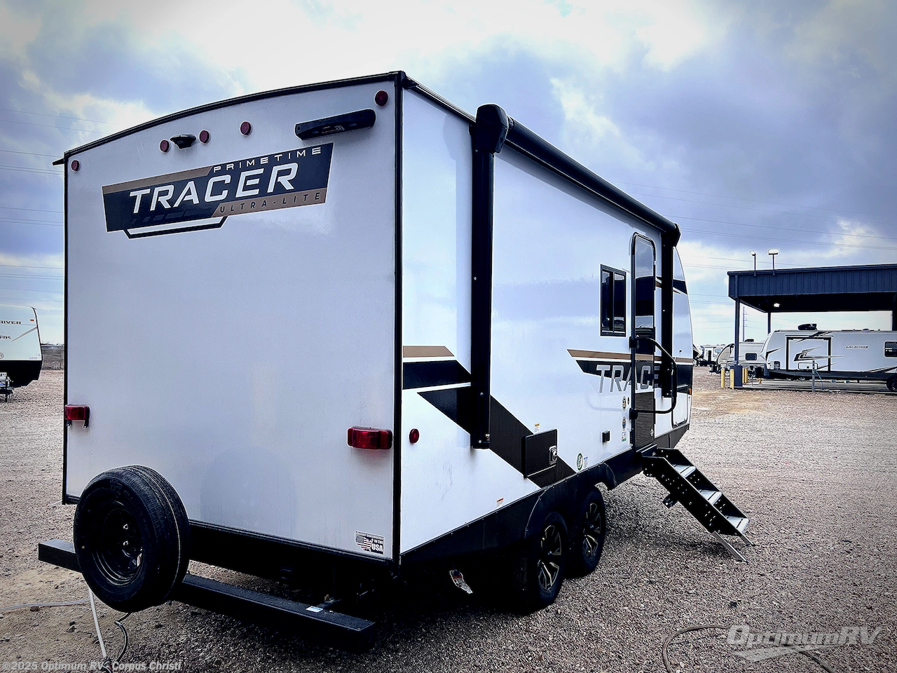 Call now about this 2025 Prime Time Tracer 190RBSLE! 2025 Prime Time Tracer 190RBSLE - New Travel Trailer For Sale by Optimum RV - Corpus Christi in Robstown, Texas features Slideout, Awning