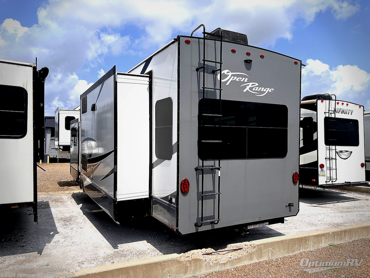 Contact us now about this 2023 Highland Ridge Open Range 371MBH! 2023 Open Range 371MBH by Highland Ridge from Optimum RV - Corpus Christi in Robstown, Texas